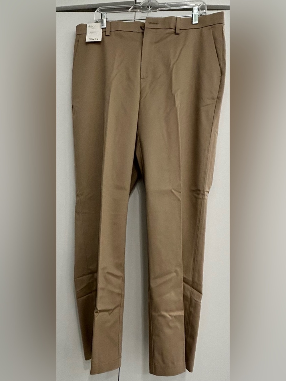 Roundtree & York Men's Slim Dress Pants